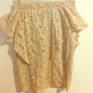 Lace pencil skirt